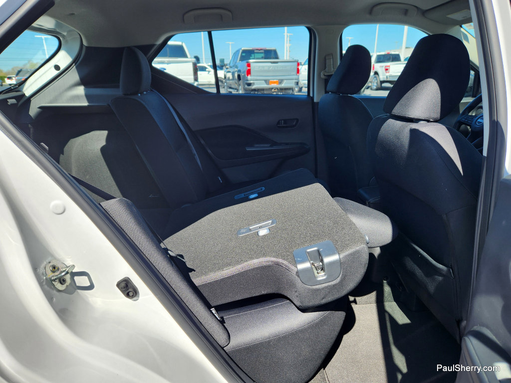 Used 2023 Nissan Kicks S image 40