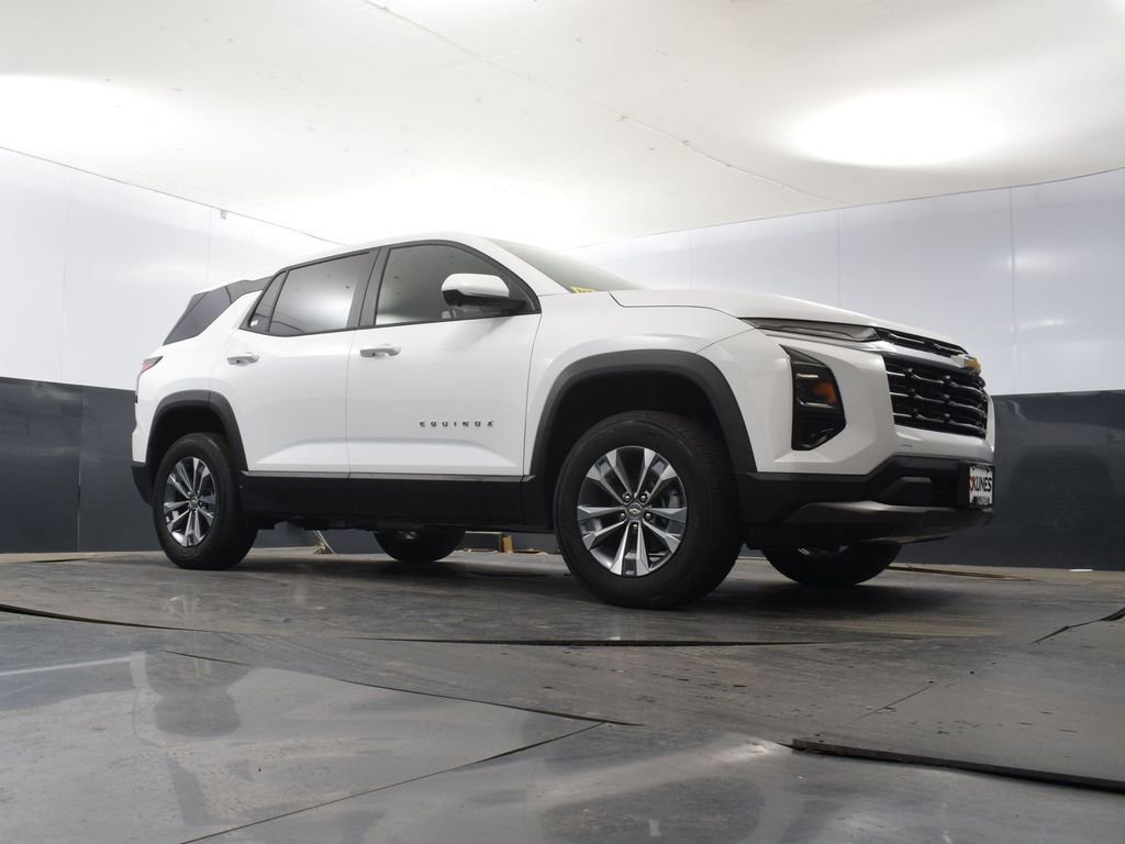 New 2025 Chevrolet Equinox LT w/ Safety and Technology Package image 47