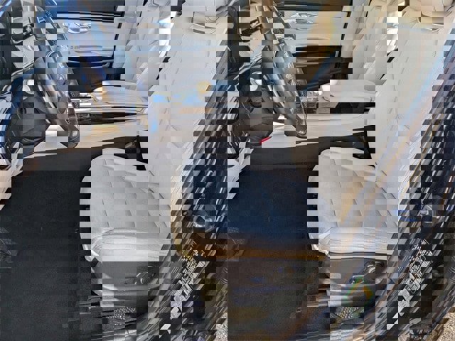 Used 2022 Genesis GV70 2.5T image 13