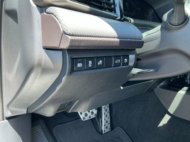 Used 2025 Toyota Camry SE w/ Multimedia Upgrade Package FWD image 31