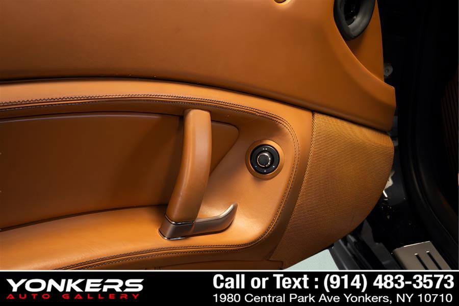 Used 2010 Ferrari California RWD image 48