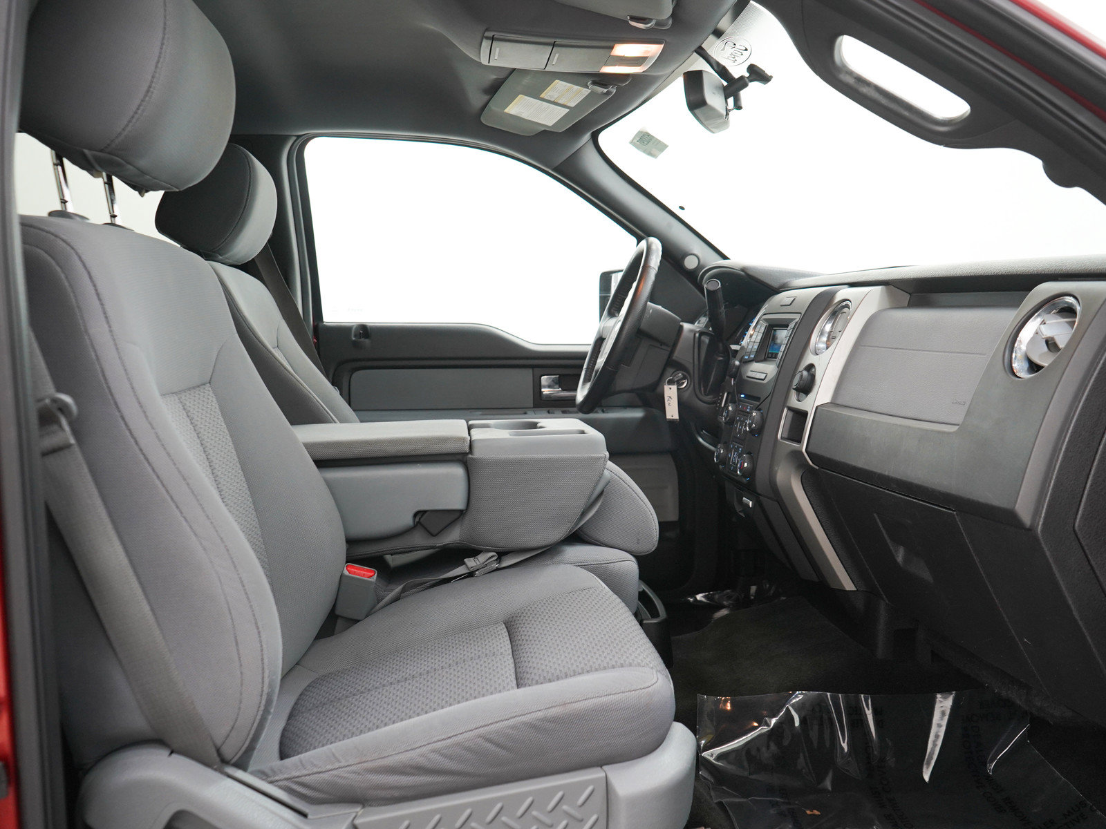 Used 2013 Ford F150 XLT w/ XLT Chrome Pkg AWD/4WD image 11