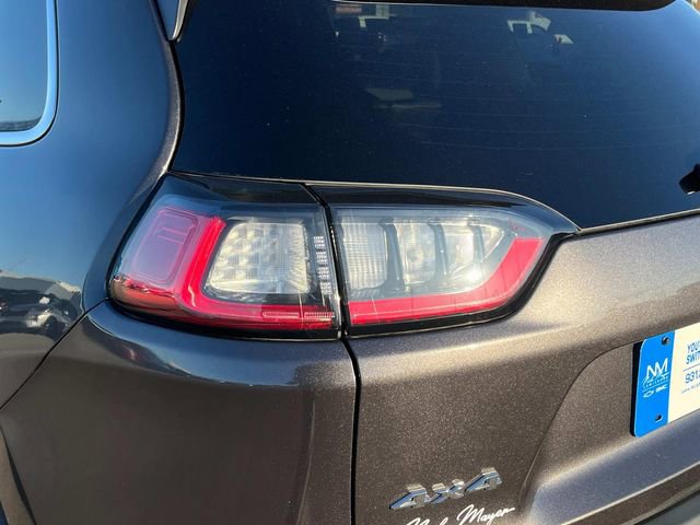 Used 2020 Jeep Cherokee Latitude Plus image 11