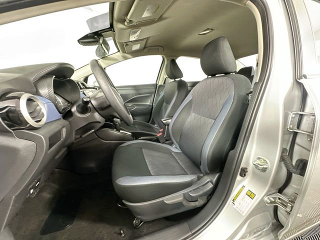 Used 2023 Nissan Versa SV FWD image 16