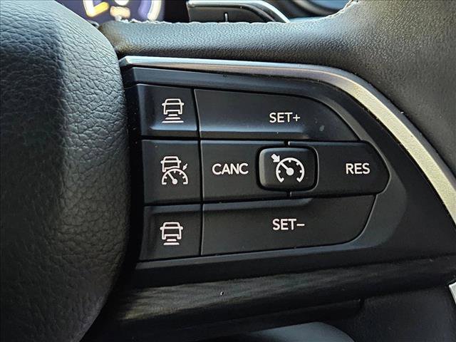 Used 2023 Jeep Grand Cherokee L Laredo image 20