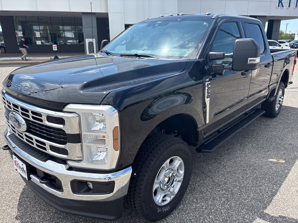 New 2026 Ford F250 XLT w/ 360-Degree Camera Package AWD/4WD image 4