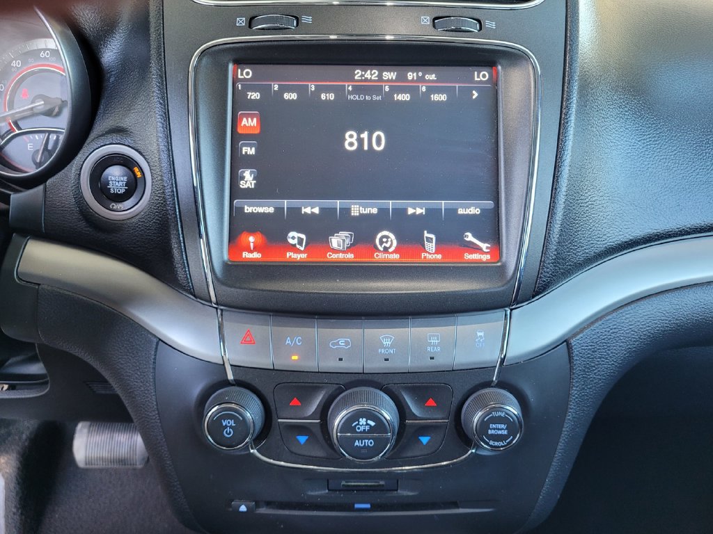 Used 2020 Dodge Journey Crossroad FWD image 13