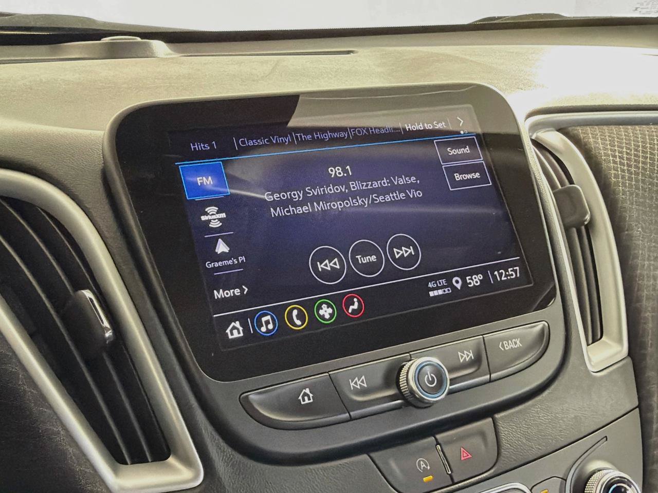 Used 2024 Chevrolet Malibu LT FWD image 34