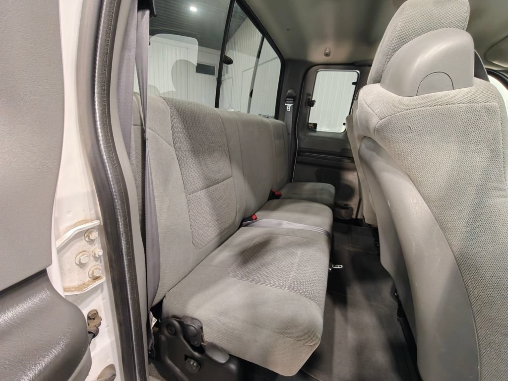 Used 2004 Ford F250 XLT AWD/4WD image 23