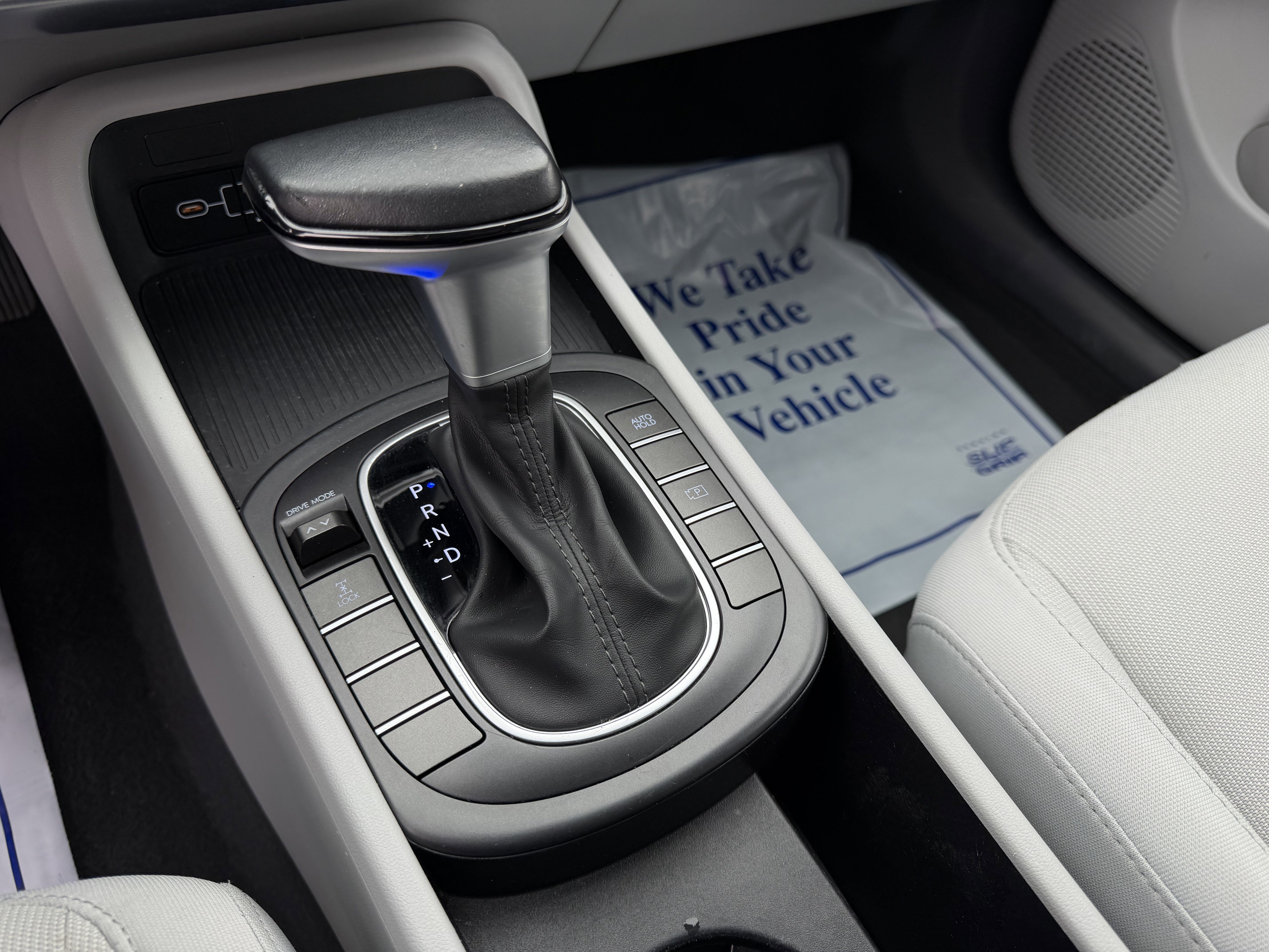 Used 2024 Hyundai Kona SEL image 18