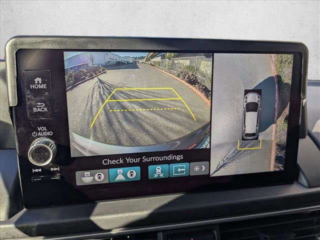 Used 2024 Honda Pilot Elite image 16