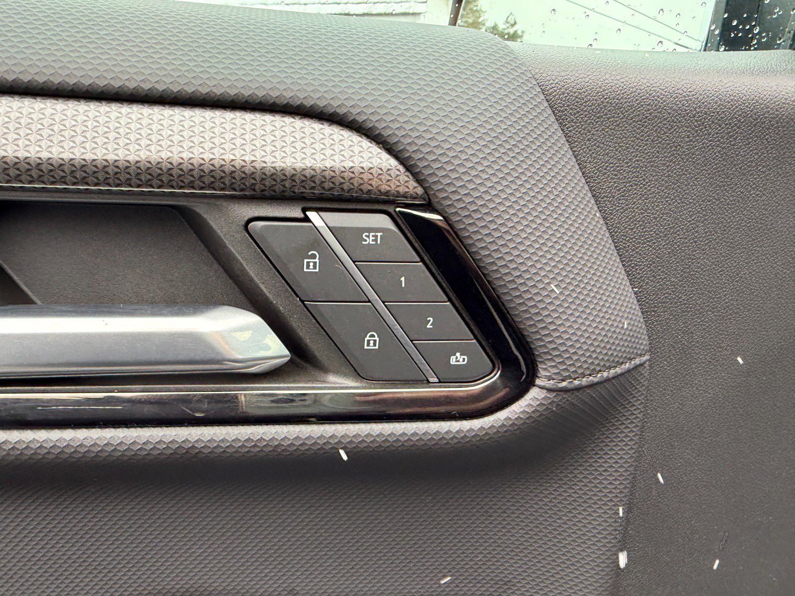 Used 2022 Chevrolet Silverado 1500 ZR2 w/ Technology Package image 26