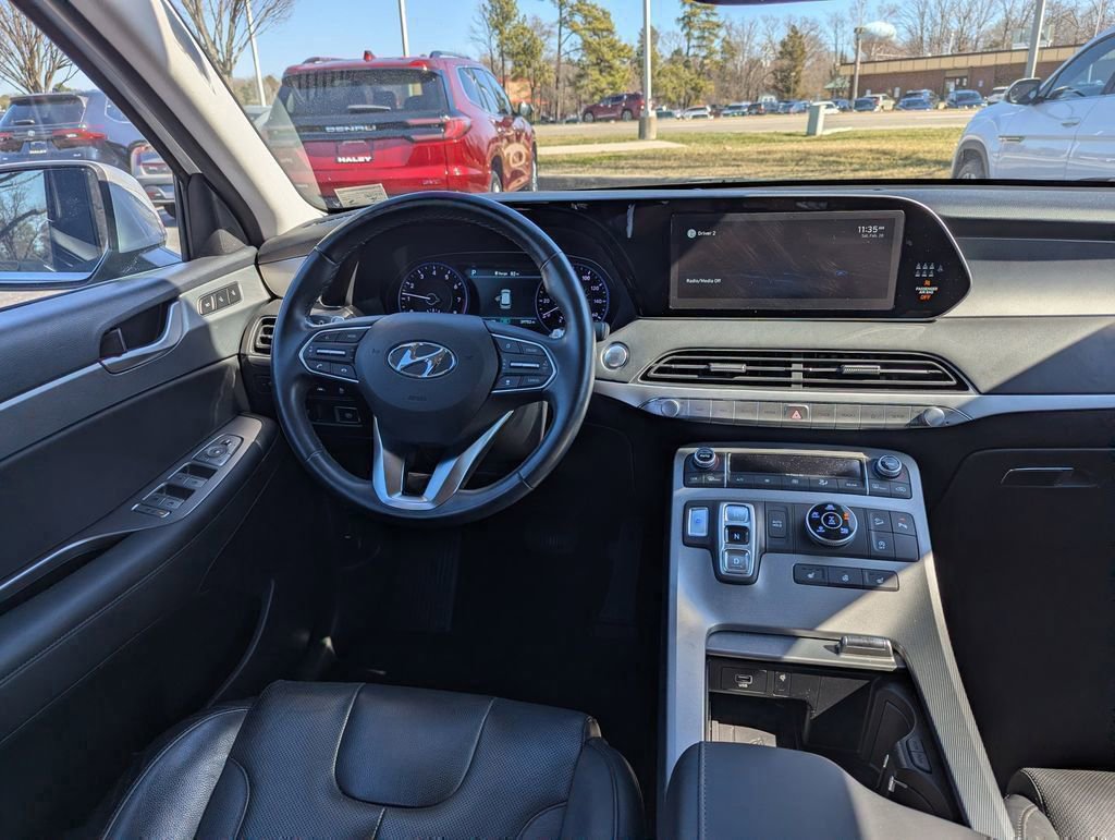 Used 2022 Hyundai Palisade SEL w/ 8P Bench Seat Package image 11