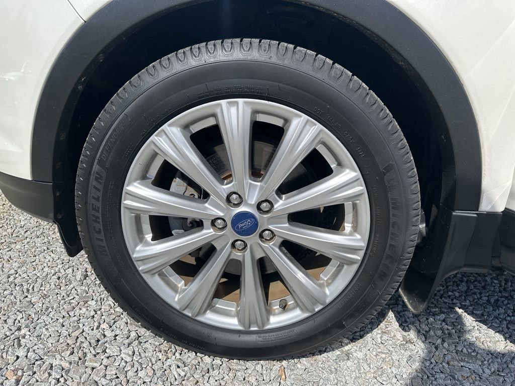 Used 2017 Ford Escape Titanium image 18