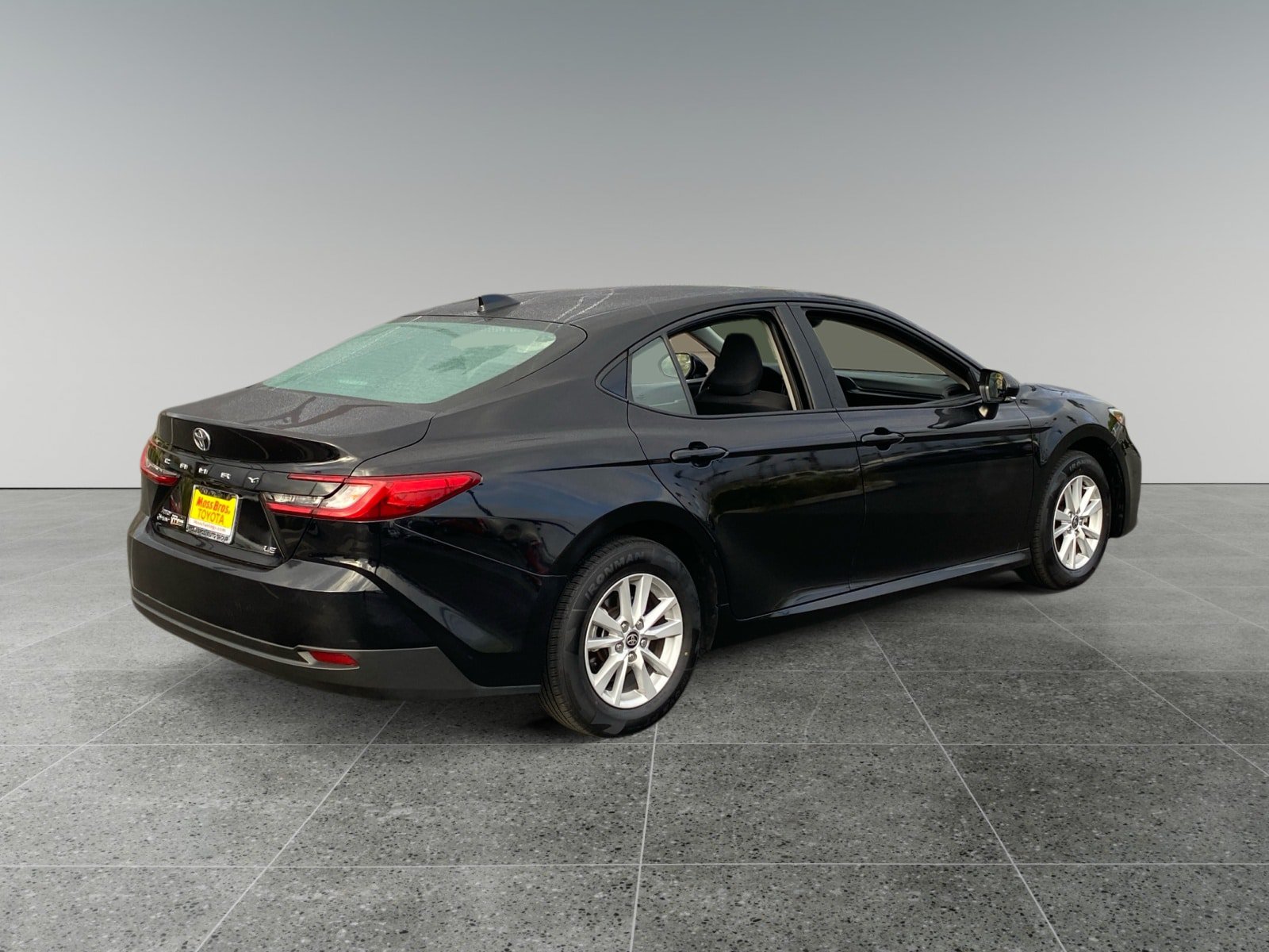 Used 2025 Toyota Camry LE w/ Convenience Package AWD/4WD image 5