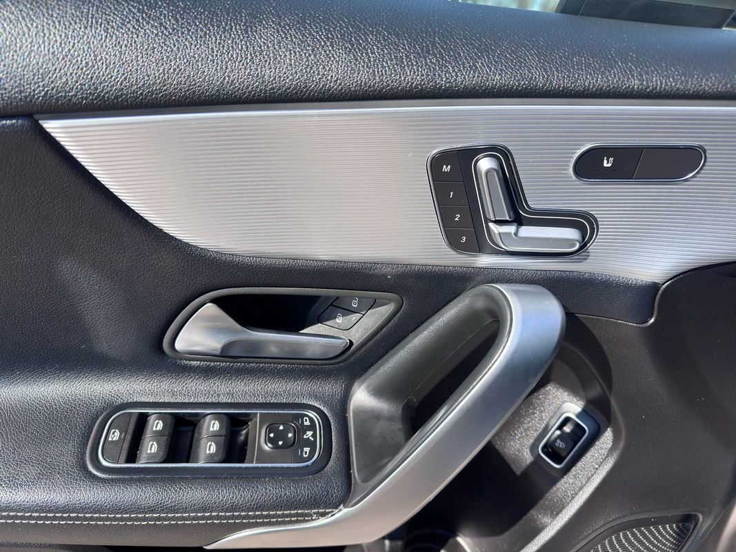 Used 2019 Mercedes-Benz A 220 4MATIC image 10