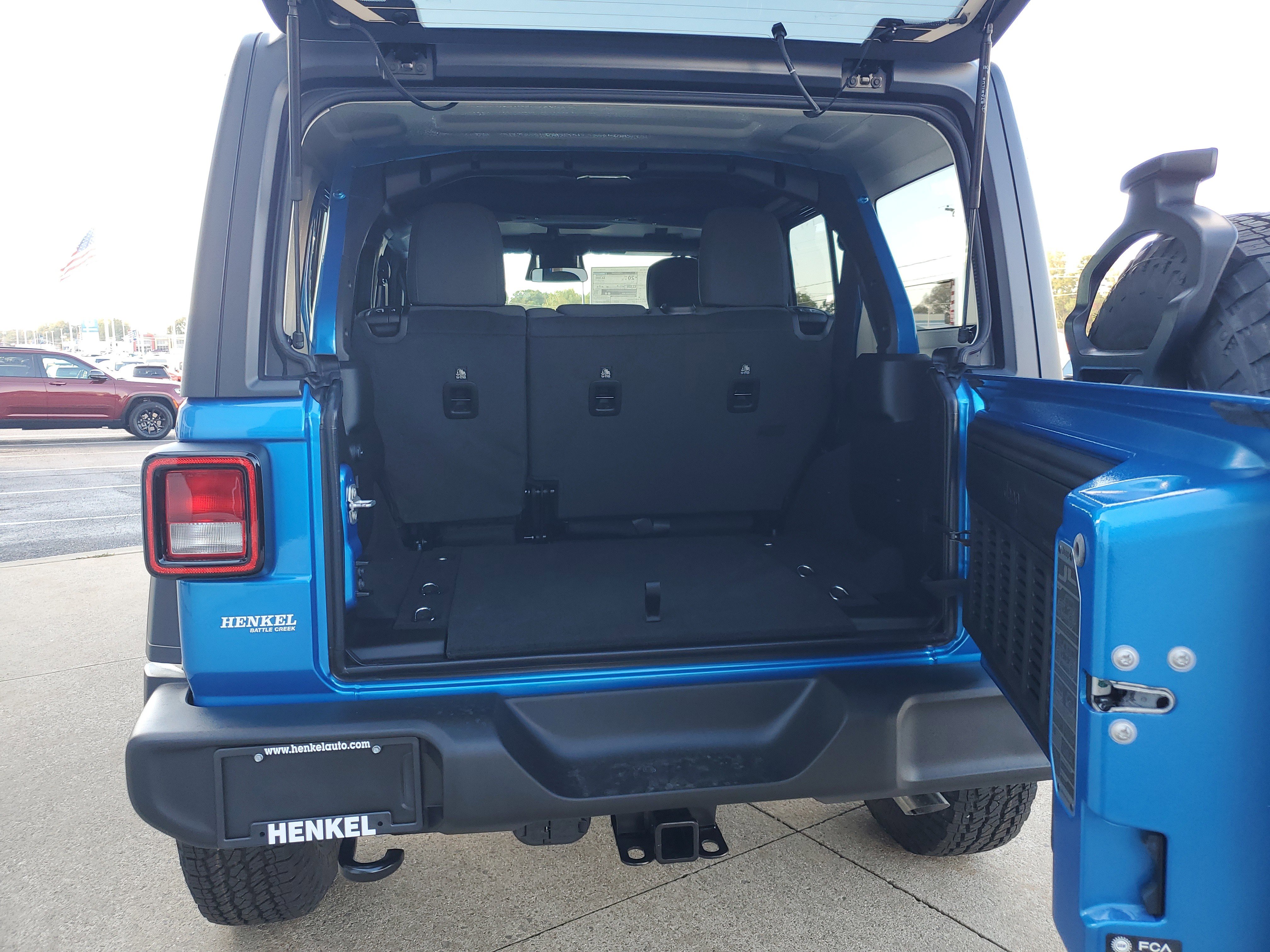 New 2026 Jeep Wrangler Unlimited Sport image 25