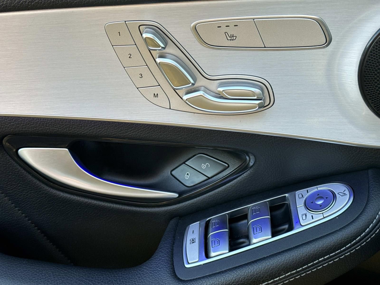 Used 2022 Mercedes-Benz GLC 300 4MATIC Coupe image 20