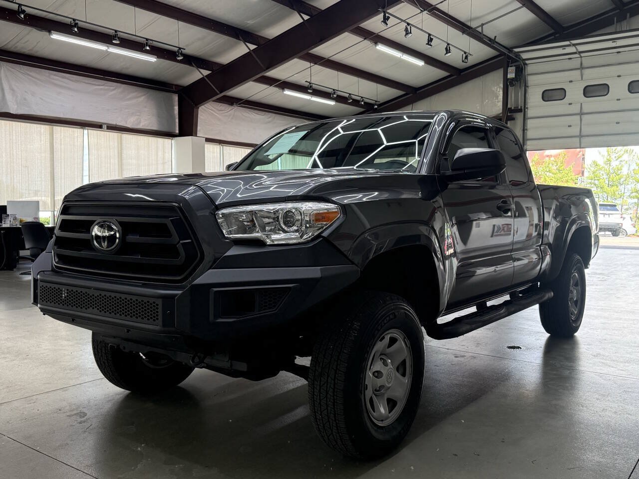 Used 2021 Toyota Tacoma SR AWD/4WD image 5
