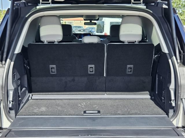 New 2027 Ford Expedition Active RWD image 6