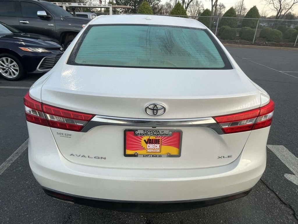 Used 2015 Toyota Avalon XLE Premium image 9