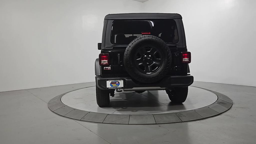 Used 2026 Jeep Wrangler Sport AWD/4WD image 4