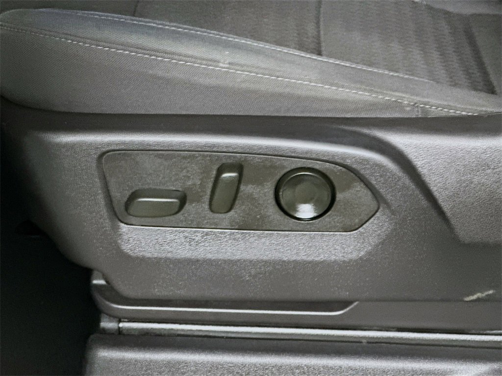 Used 2024 Chevrolet Silverado 2500 LT image 22