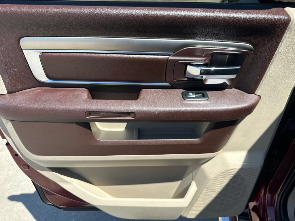 Used 2017 RAM 1500 Classic SLT RWD image 23