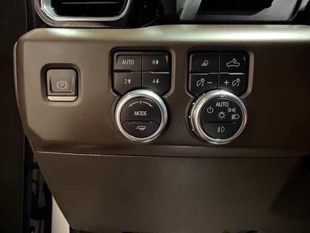 Used 2023 GMC Sierra 1500 Denali w/ Technology Package AWD/4WD image 38