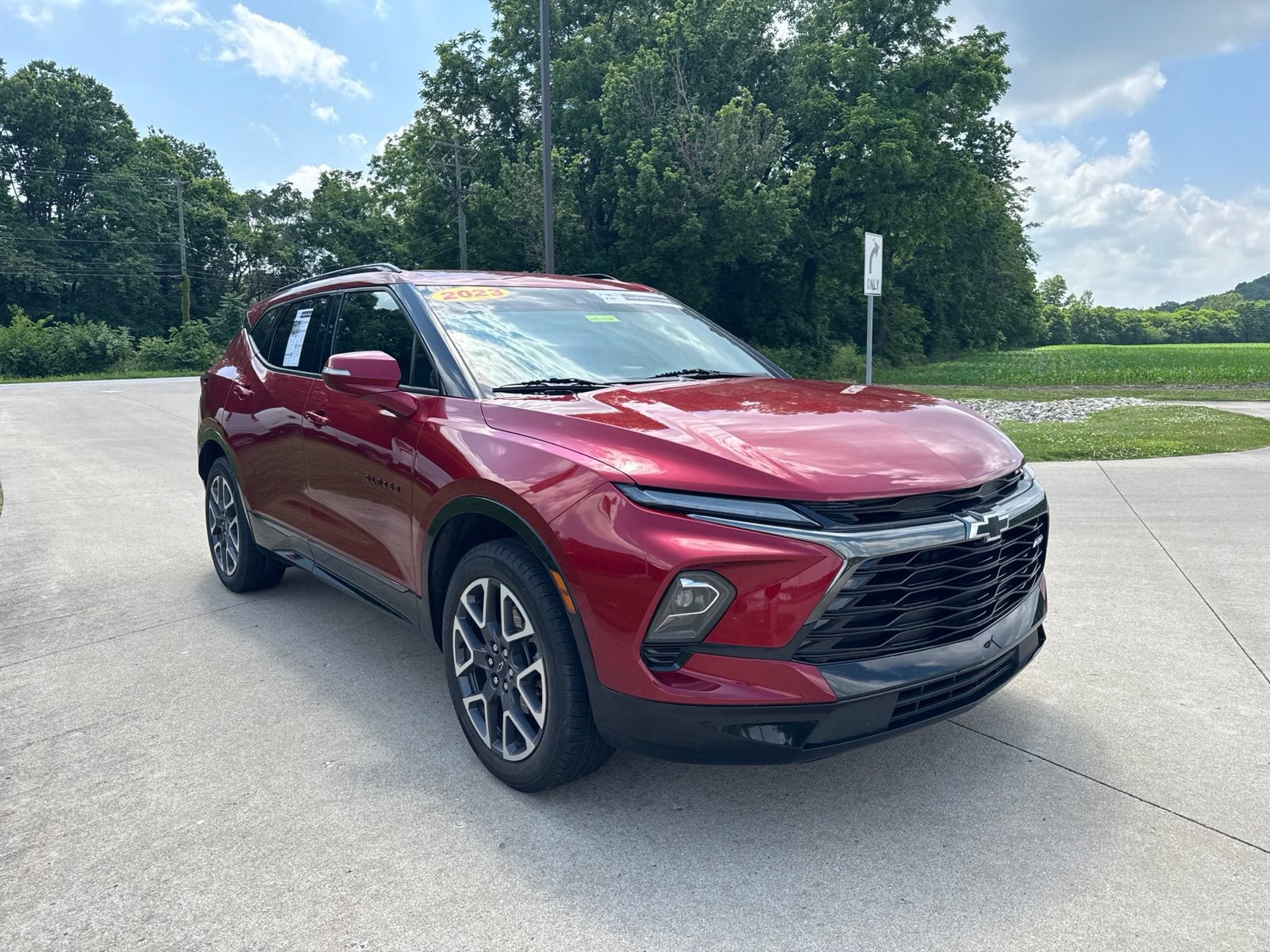 Used 2023 Chevrolet Blazer RS w/ LPO, Floor Liner Package FWD image 3