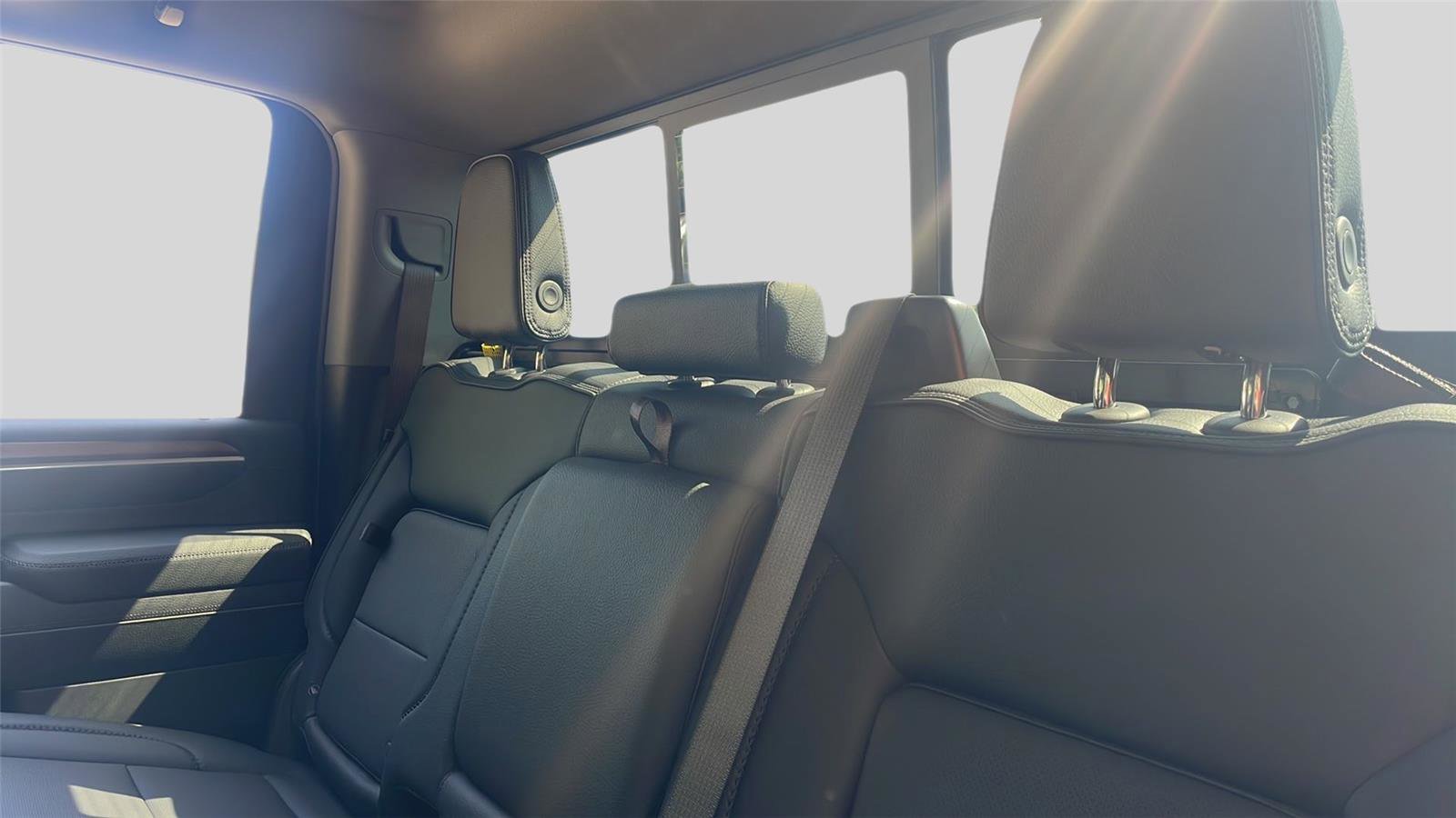 New 2026 GMC Sierra 2500 Denali w/ Denali Reserve Package image 18