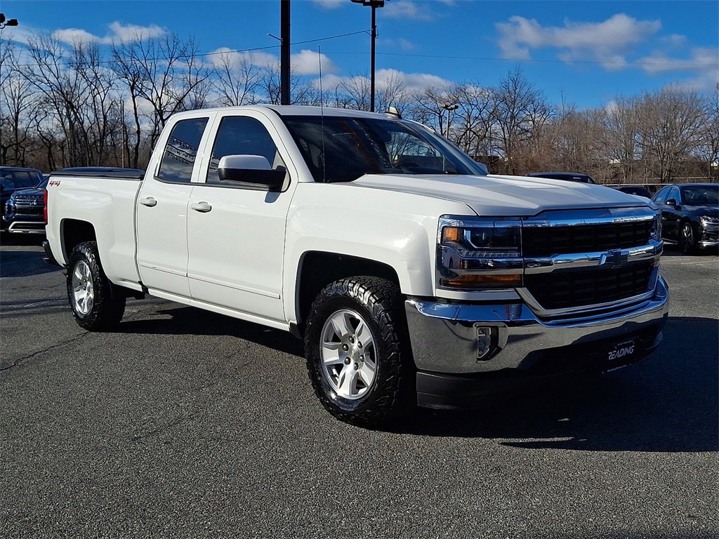 Used 2018 Chevrolet Silverado 1500 LT w/ All Star Edition image 4