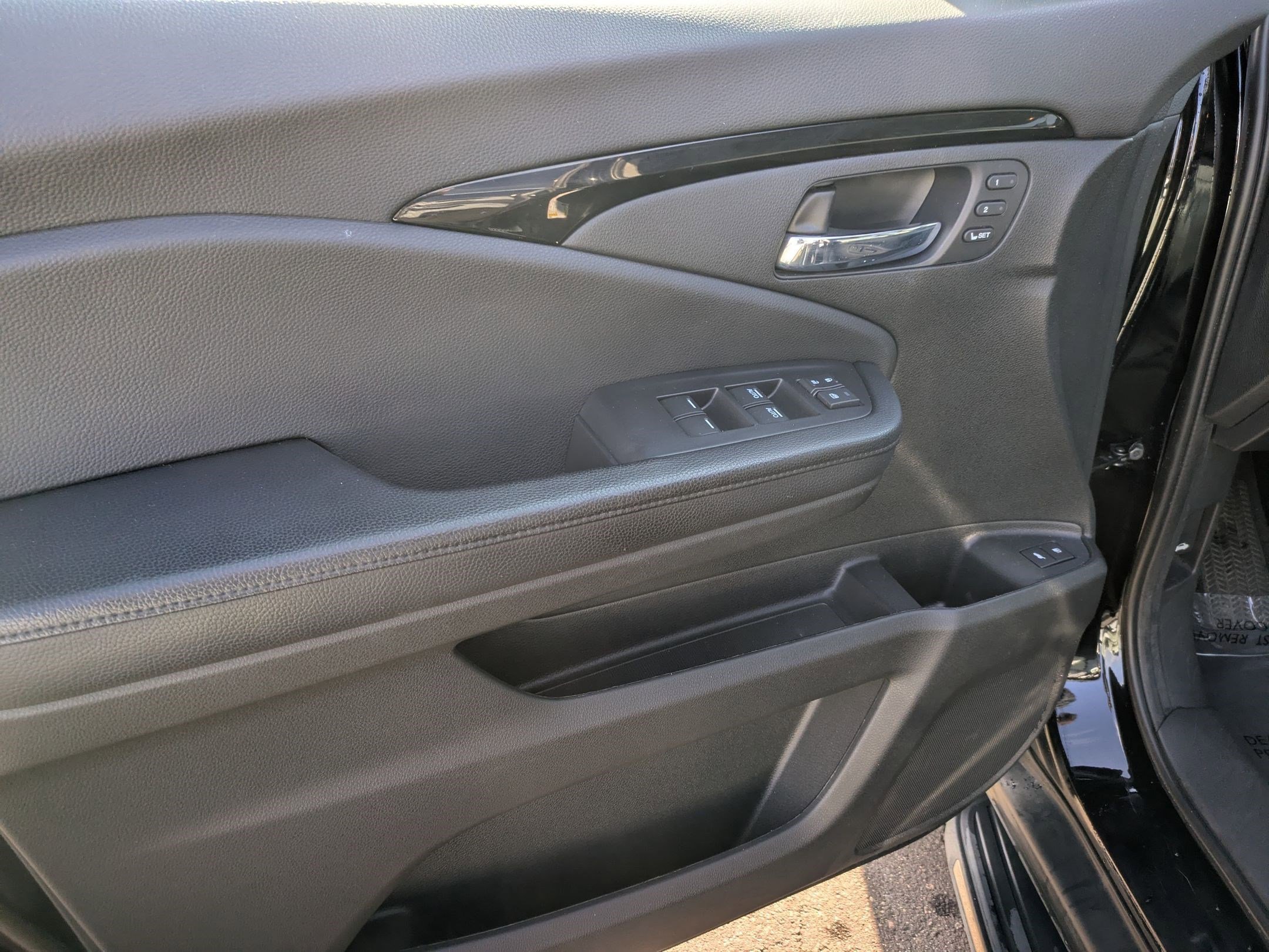 Used 2019 Honda Pilot Elite image 17