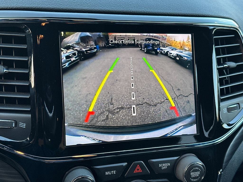 Used 2020 Jeep Grand Cherokee Laredo w/ Quick Order Package 2BN North image 28