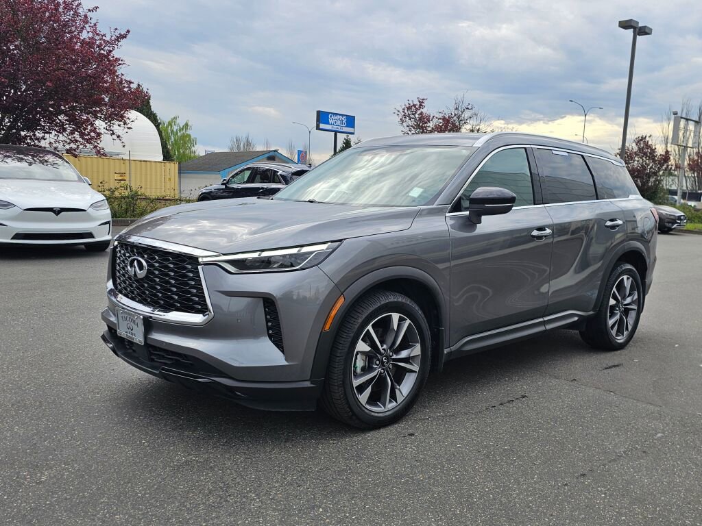 Used 2023 INFINITI QX60 Luxe w/ Cargo Package image 3