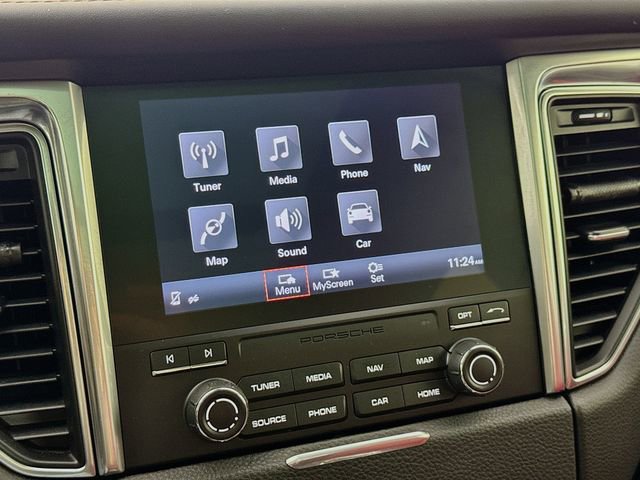 Used 2018 Porsche Macan S image 31