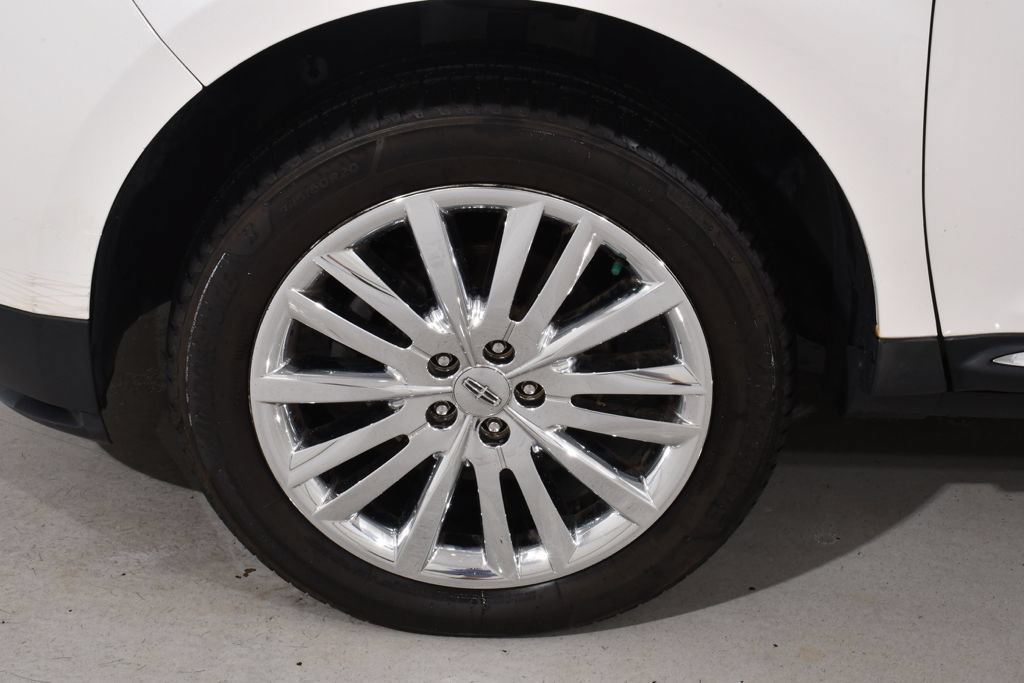 Used 2015 Lincoln MKX AWD w/ Equipment Group 102A image 23