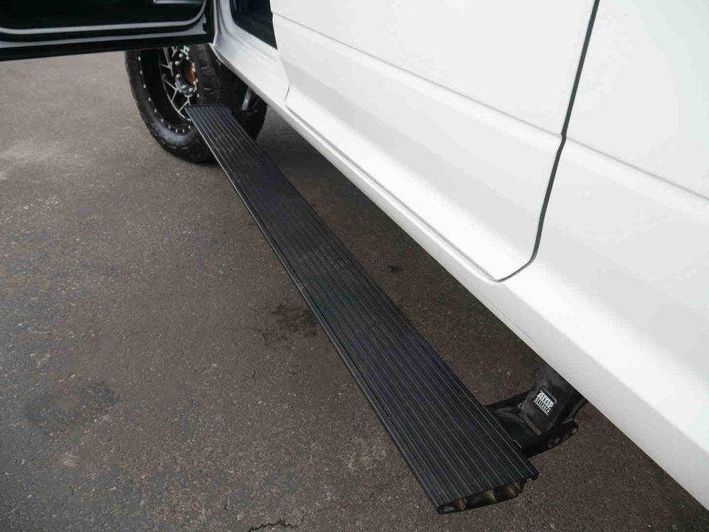 Used 2024 RAM 2500 Laramie image 16