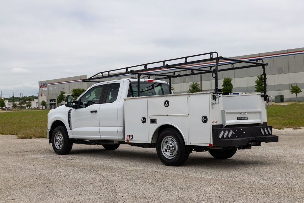 Used 2024 Ford F250 XL w/ XL Chrome Package RWD image 5