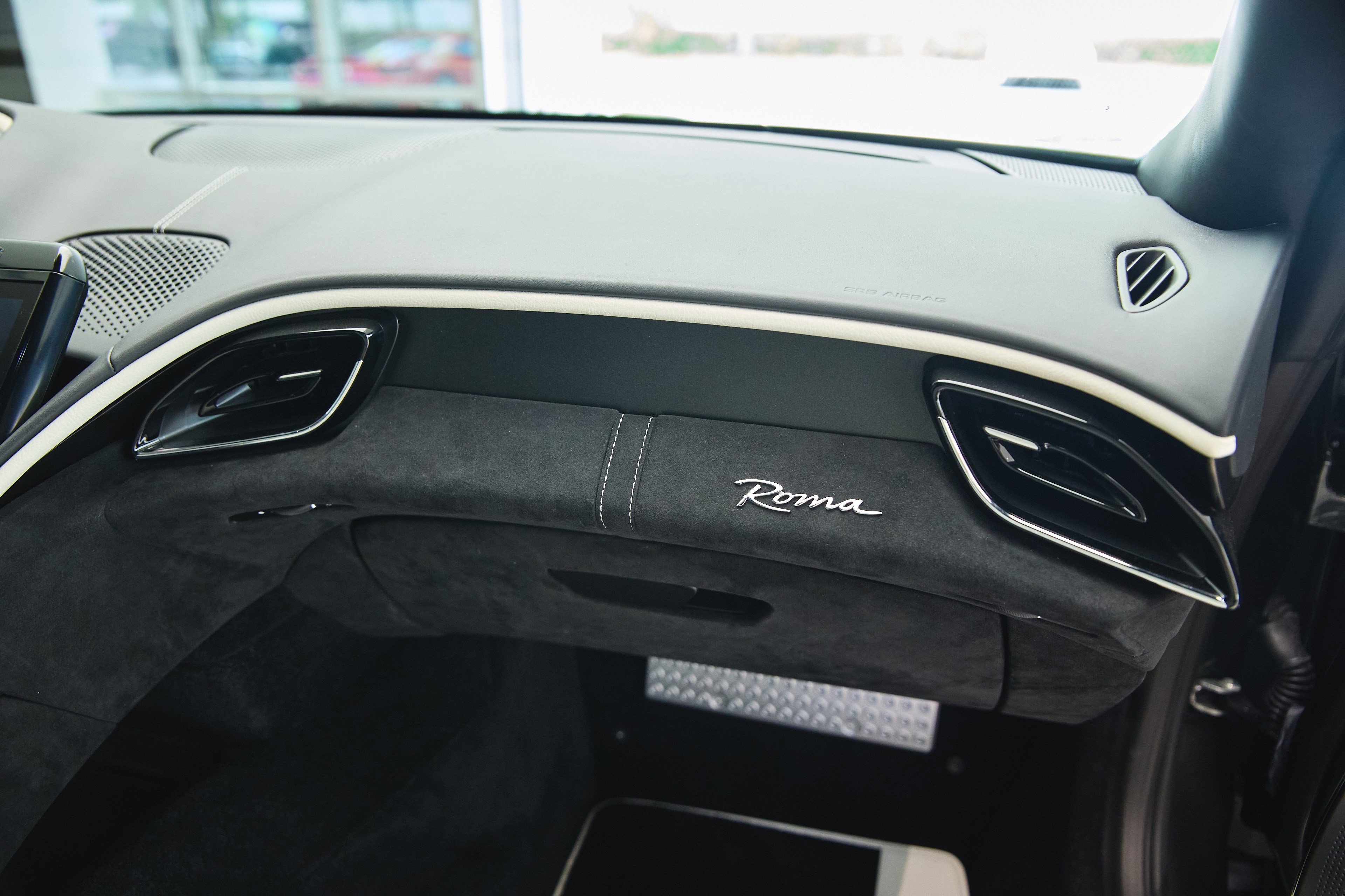 Used 2023 Ferrari Roma image 35