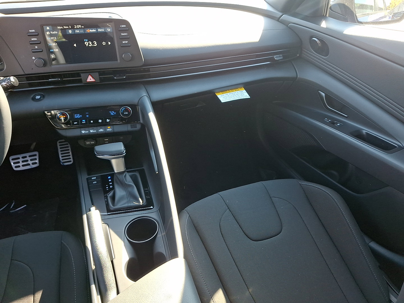 New 2026 Hyundai Elantra Sport image 11