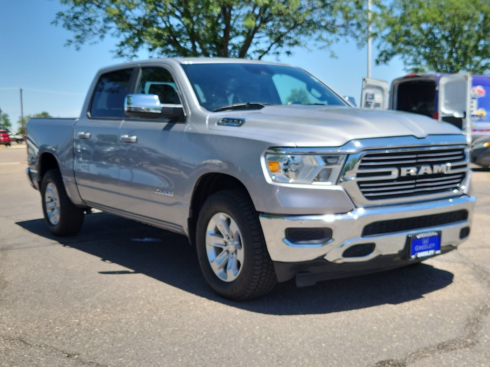 Used 2023 RAM 1500 Laramie AWD/4WD image 7
