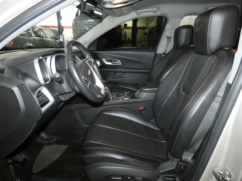 Used 2011 Chevrolet Equinox LT image 13