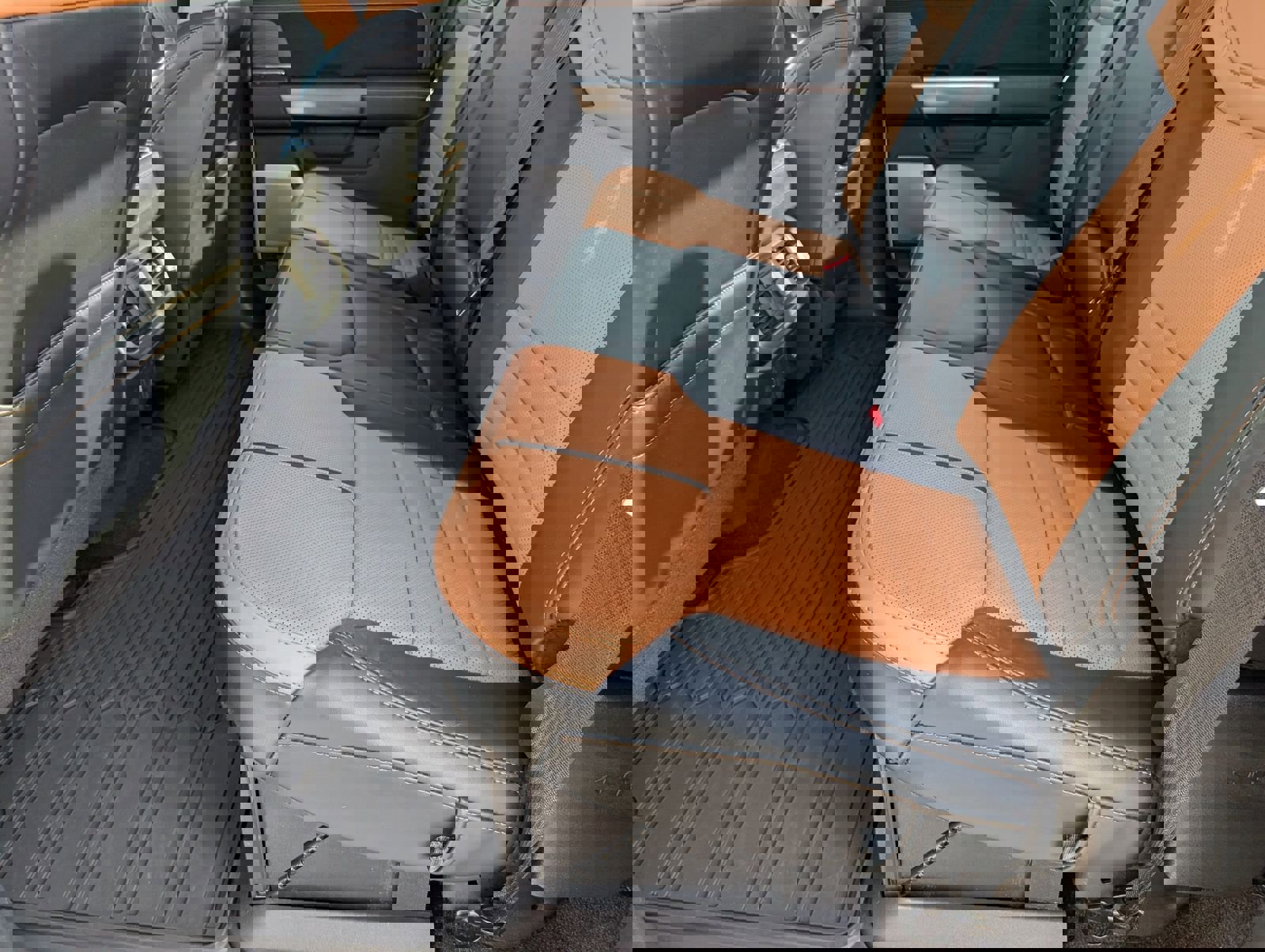 Used 2022 Ford F150 Platinum w/ Equipment Group 701A High image 32