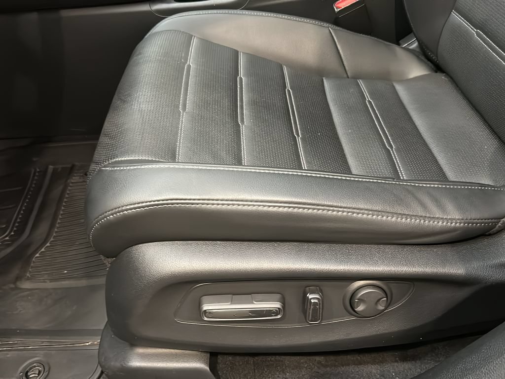 Used 2023 Honda CR-V EX-L image 15
