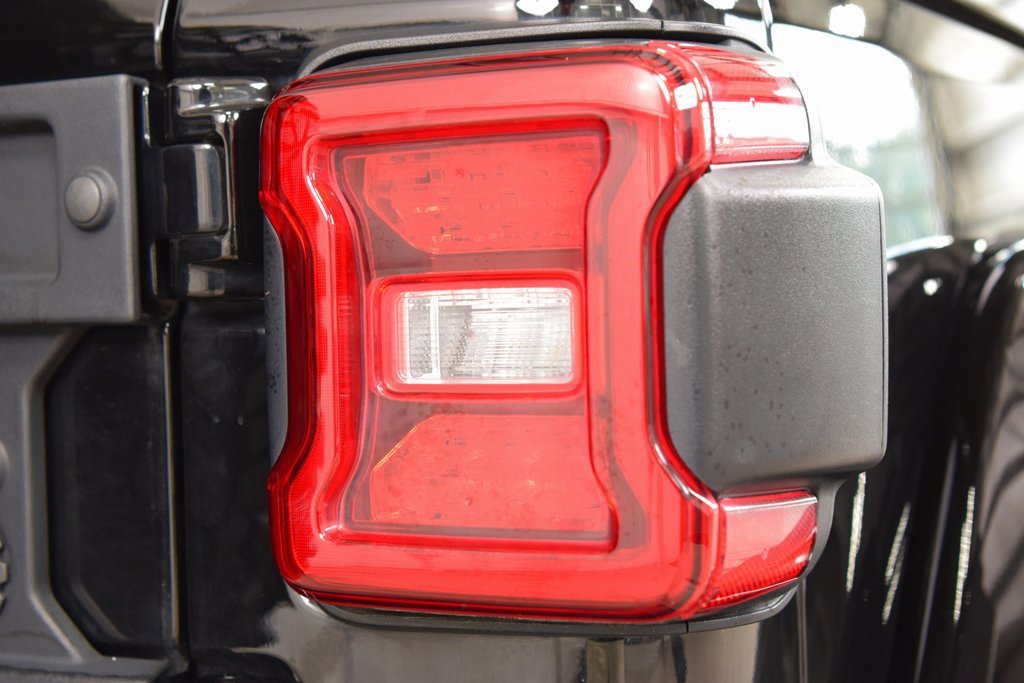 Used 2023 Jeep Wrangler Unlimited Rubicon 392 w/ Xtreme Recon 35" Tire Package image 23