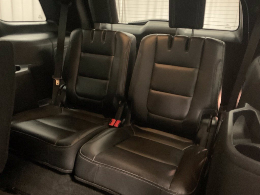 Used 2017 Ford Explorer Limited w/ Equipment Group 301A AWD/4WD image 25