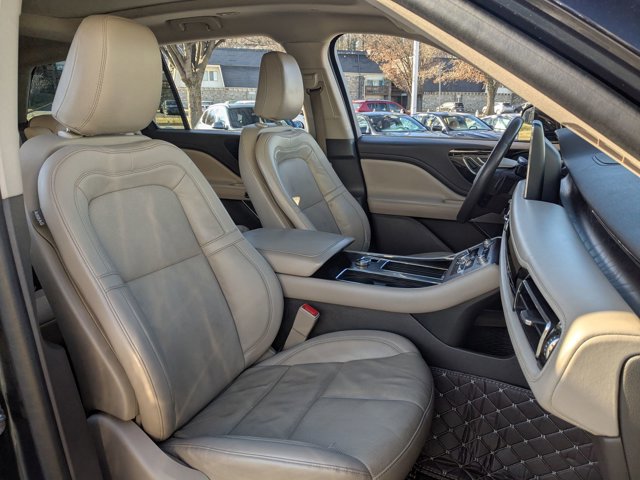 Used 2021 Lincoln Aviator Reserve w/ Equipment Group 201A image 23