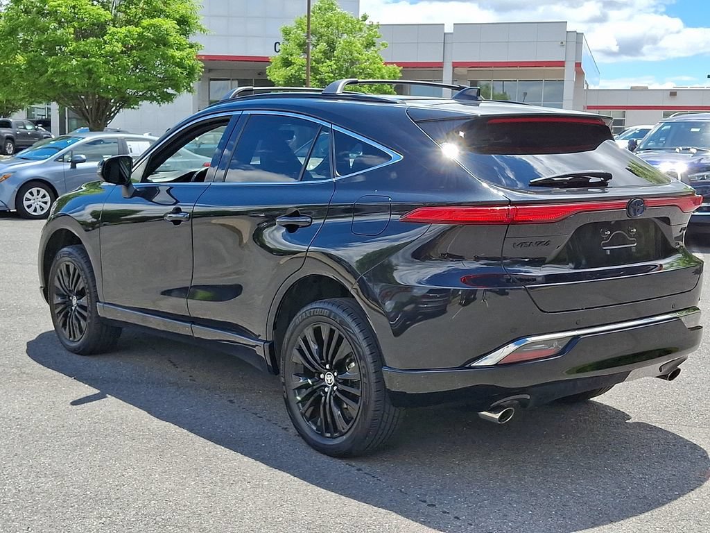 Used 2023 Toyota Venza Nightshade AWD/4WD image 6