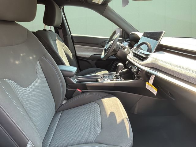 Used 2024 Jeep Compass Sport image 40